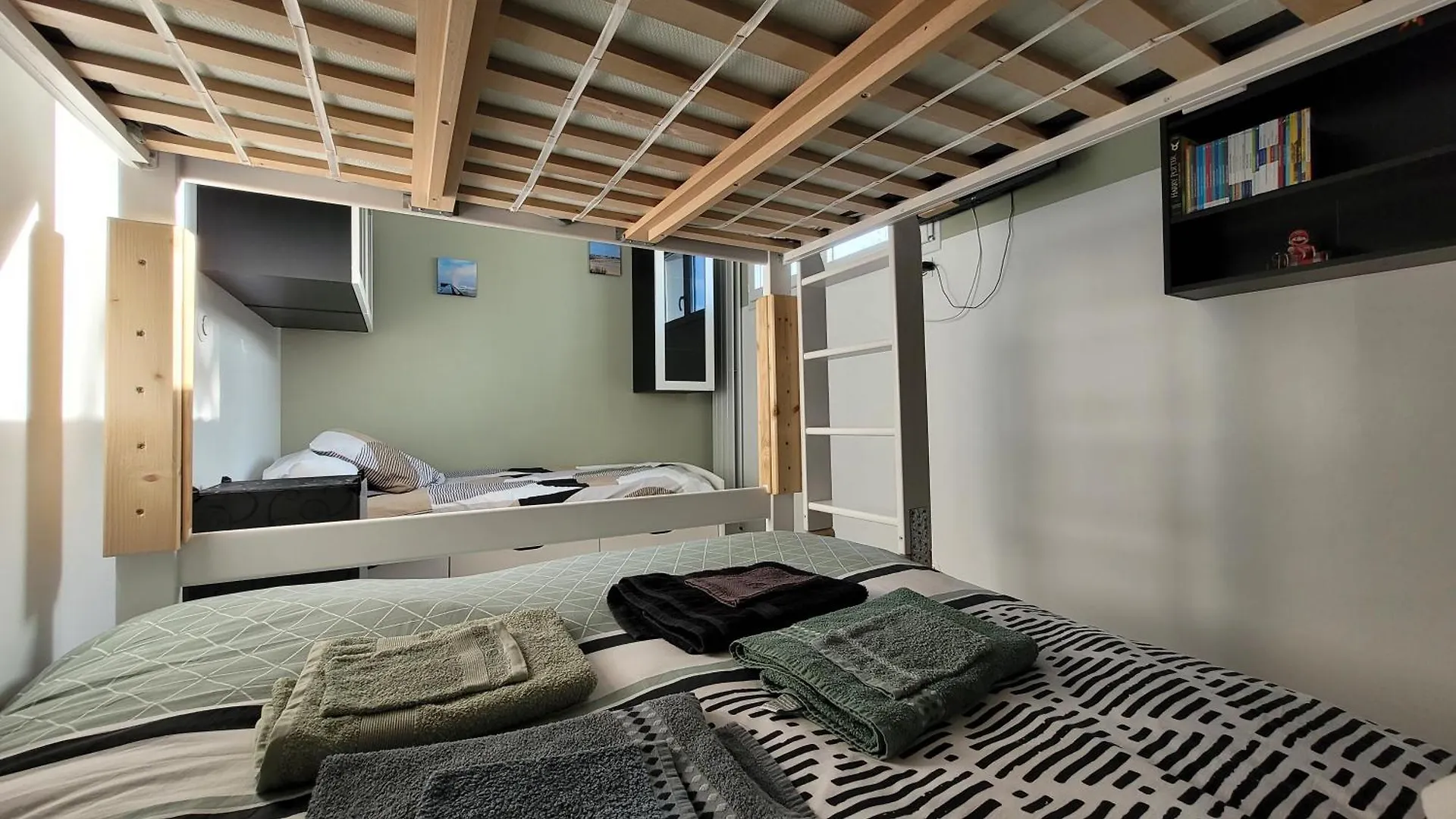 Maison d'hôtes Studio 19 M² avec cuisine d'appoint et proche de tout Lanester France