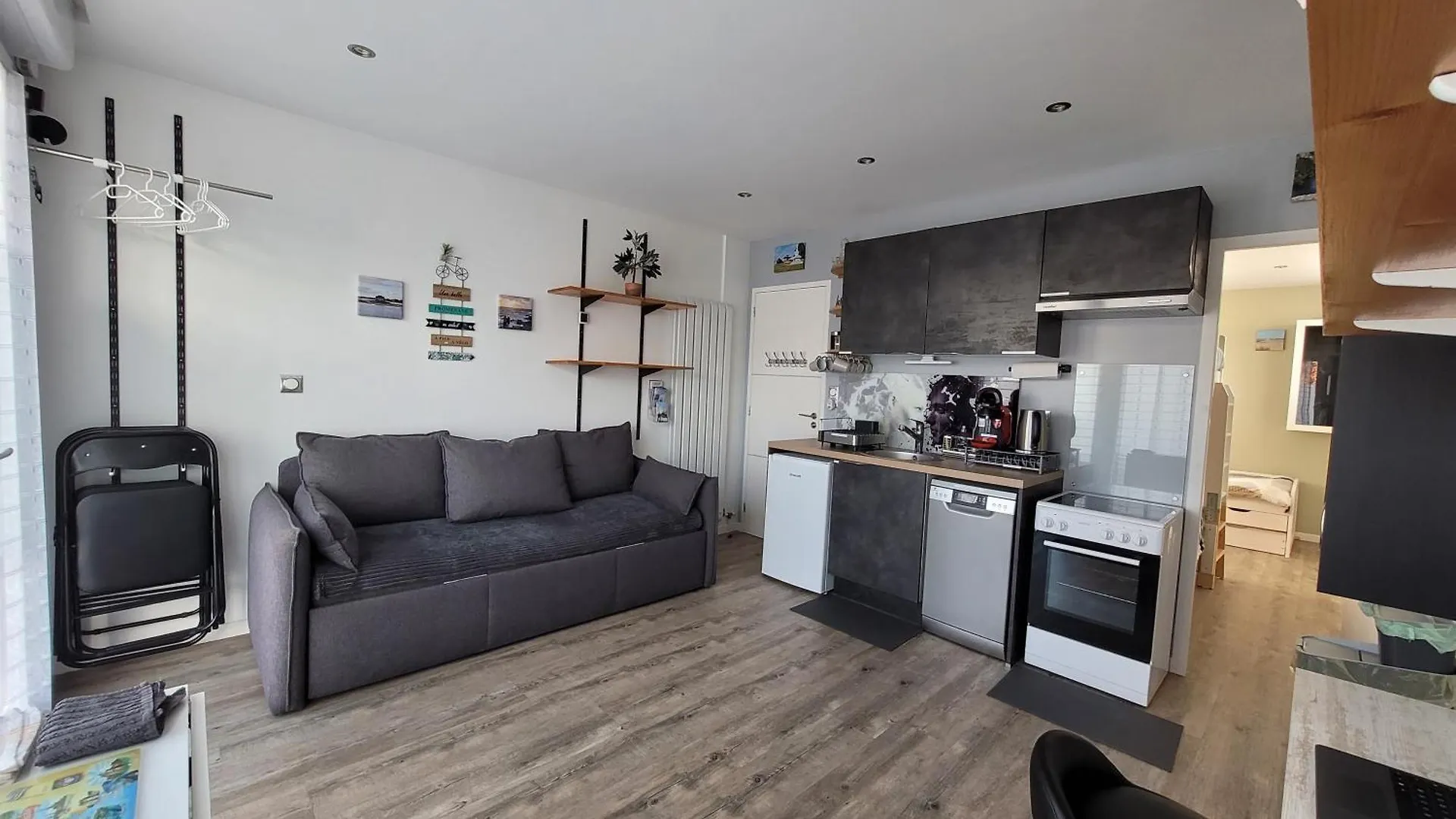 Guest house Update Location Lanester