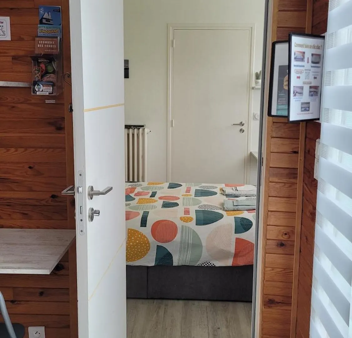 Update Location Lanester 0*,  France